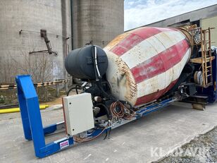 Stetter Betongroterare på lastväxlarram Stetter Hydrauldriven med vatten tambor mezclador