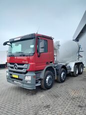 Liebherr en el chasis Mercedes-Benz Actros 3236 camión hormigonera