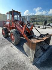 CATERPILLAR 910 cargadora de ruedas