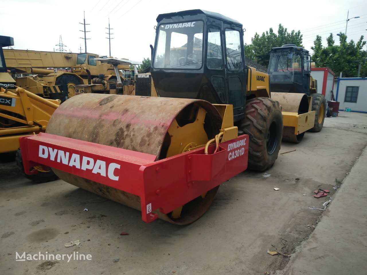 Dynapac CA301 compactador de tierra