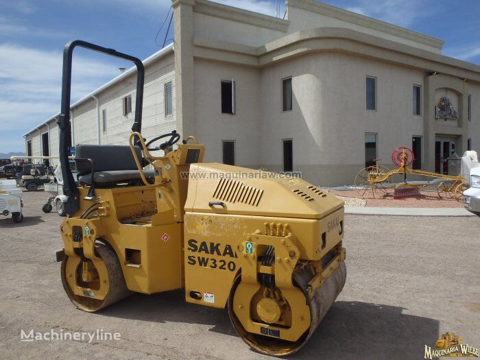 Sakai SW320 compactador manual