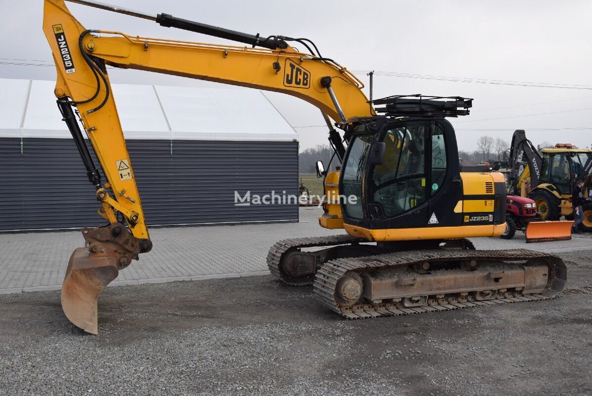 JCB JZ 235 excavadora de cadenas