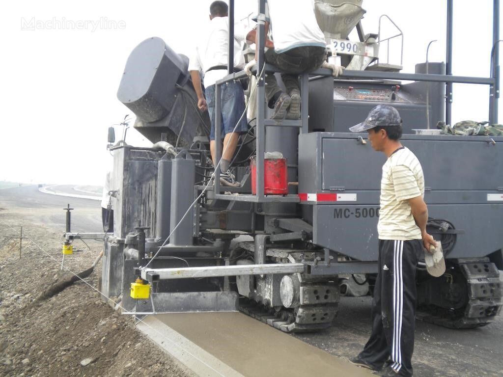 Kinglink MC5000 Concrete slipform paver for road ditch and gutter extendedora de hormigón nueva