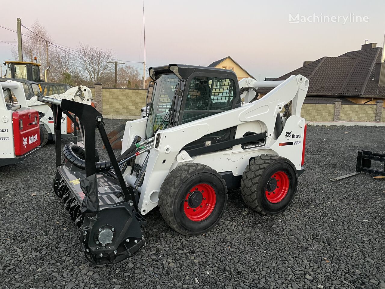 Bobcat S850 High Flow minicargadora